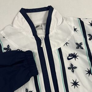 Vintage Nike Women's Large White Floral Lined Full Zip Track Jacket Windbreaker